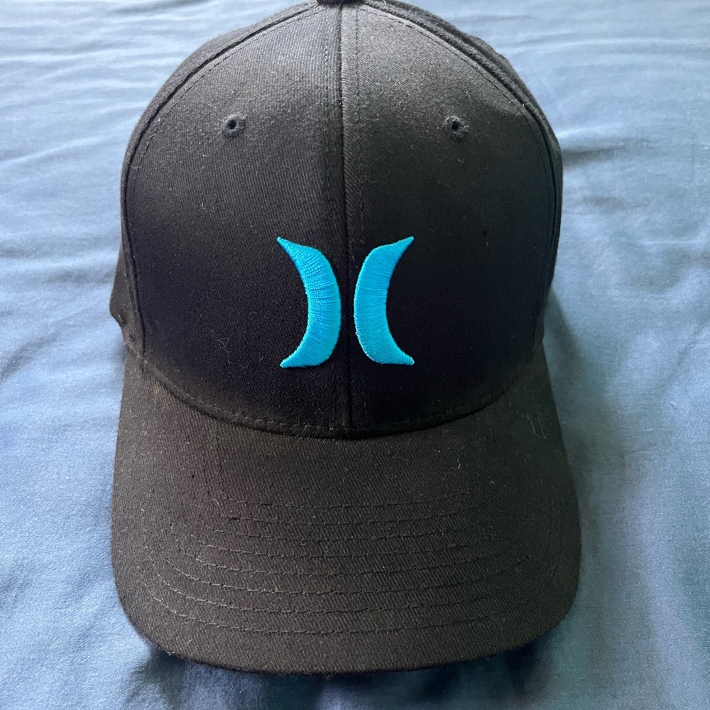 Hurley Flex Black Cap with Blue Logo